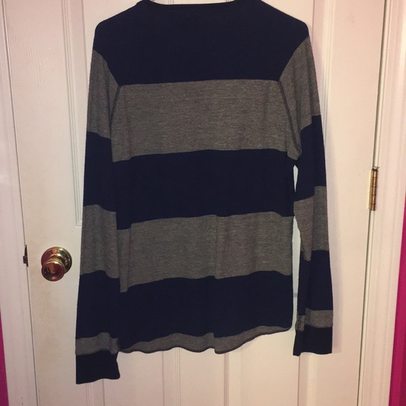 Gray & Navy Blue Long Sleeve Thermal Shirt - Picture 2 of 3